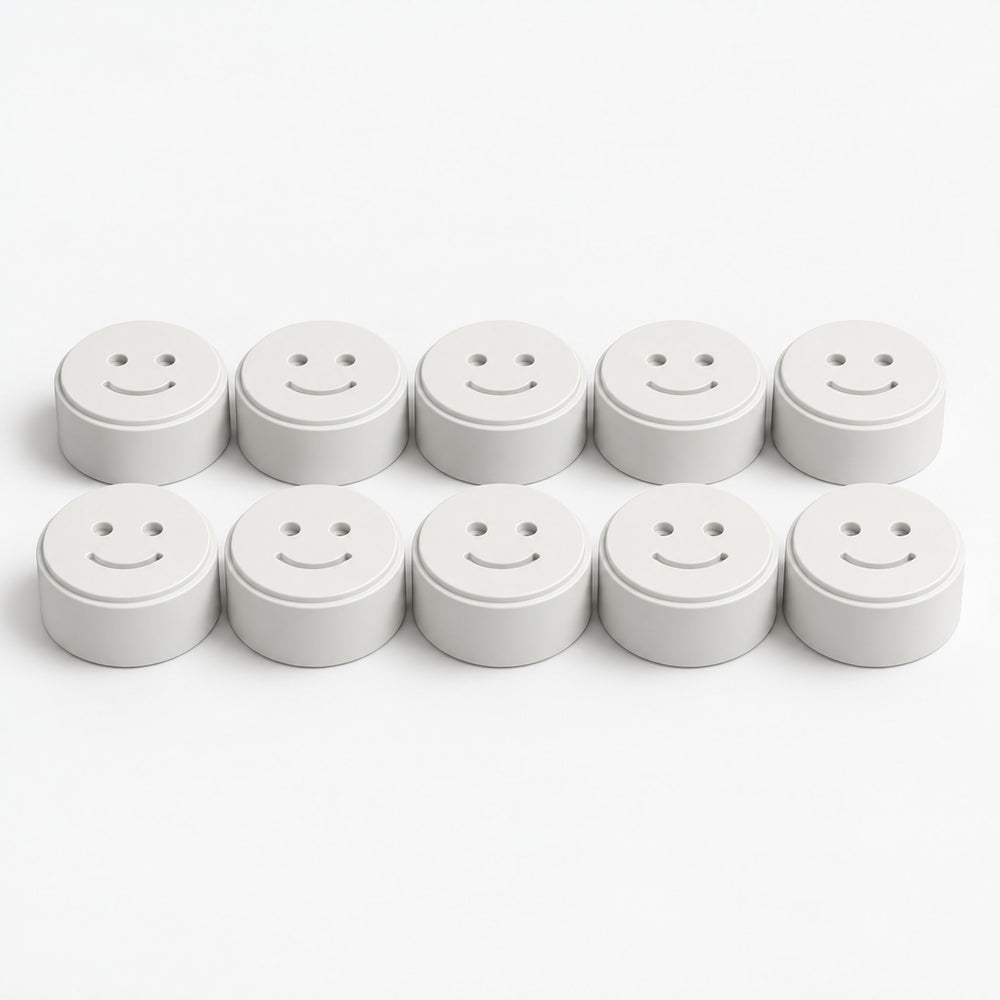 Pack de cache-prises rotatifs Securidou, sur fond blanc