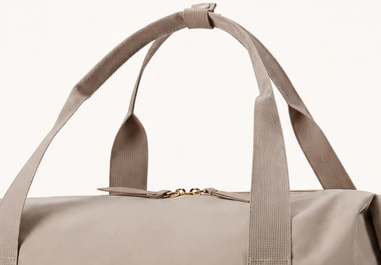 Handles of the Securidou hospital bag